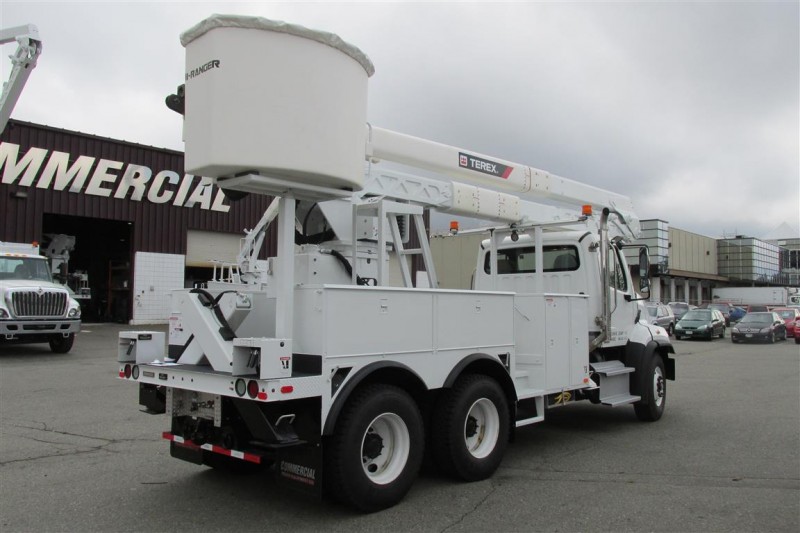 COMMERCIAL TRUCK EQUIPMENT